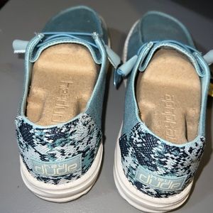 Brand New Hey Dudes sz 9 women, 8 Men